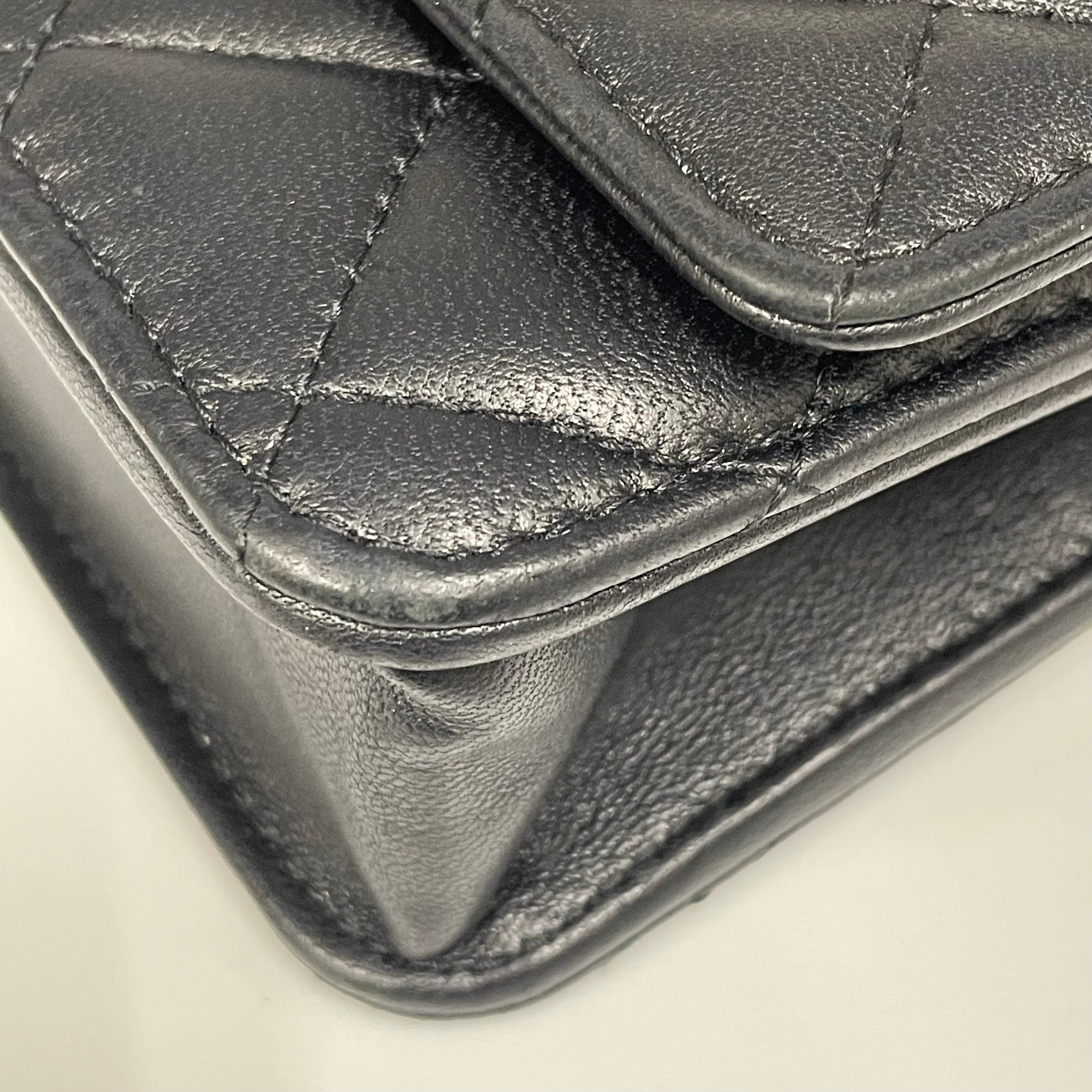 【送料無料】_ CHANEL_（シャネル）_チェーンウォレット _ソーブラック _ラムスキン_ 中古品