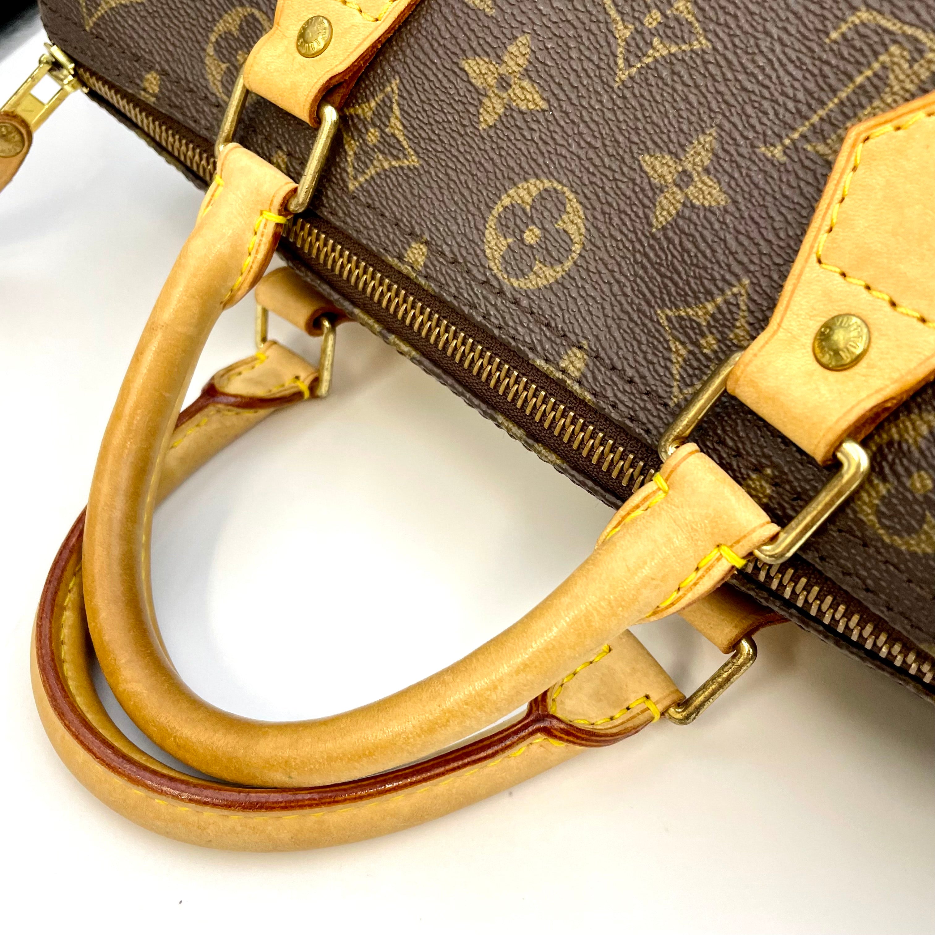 【送料無料】_ LOUIS  VUITTON_（ルイヴィトン）_モノグラム_スピーディ30 _M41526 _中古品