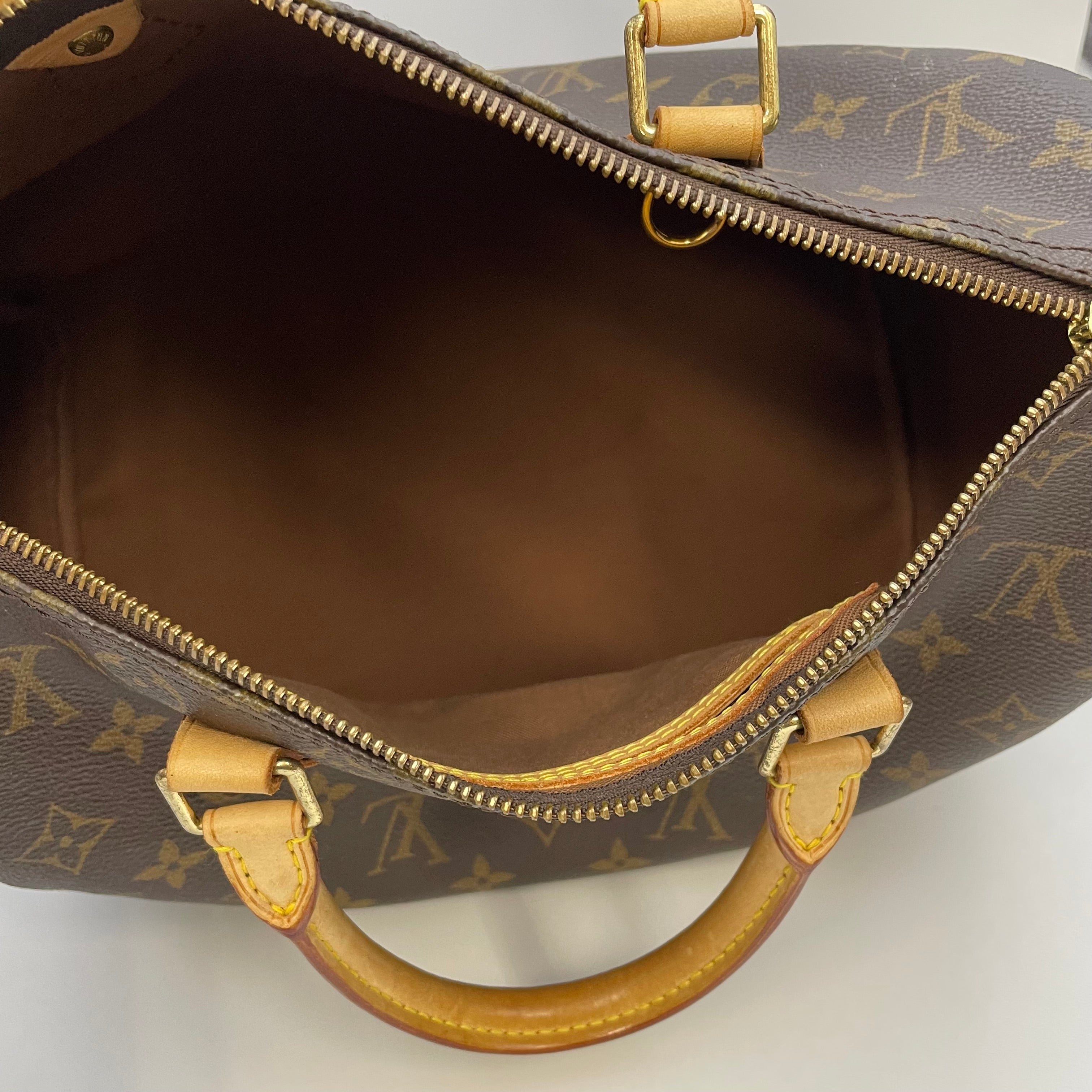 【送料無料】_ LOUIS  VUITTON_（ルイヴィトン）_モノグラム_スピーディ30 _M41526 _中古品