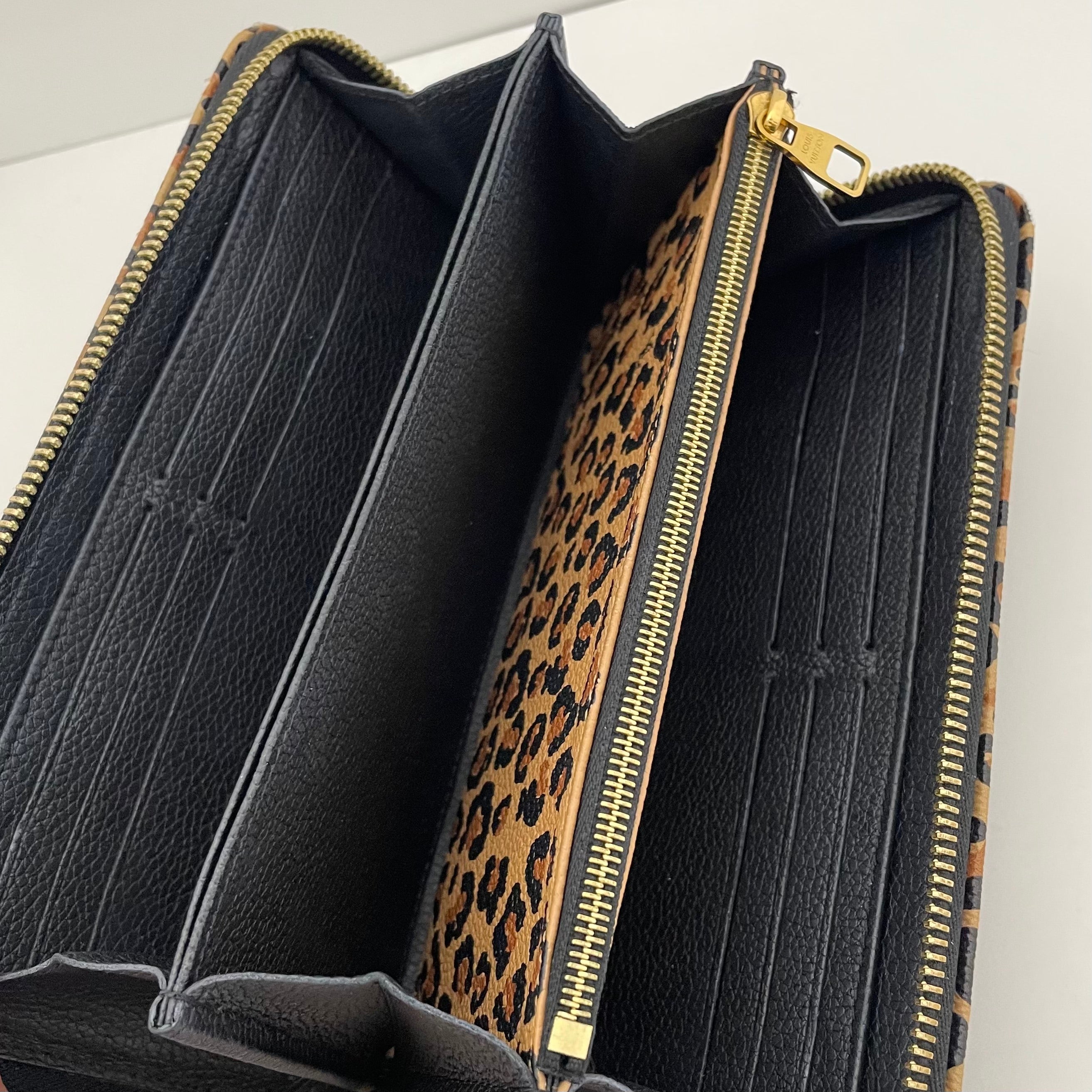 【送料無料】_ LOUIS VUITTON_（ルイヴィトン）_モノグラムアンプラント_ ジッピーウォレット_ ワイルド・アット・ハート _M80680_中古品