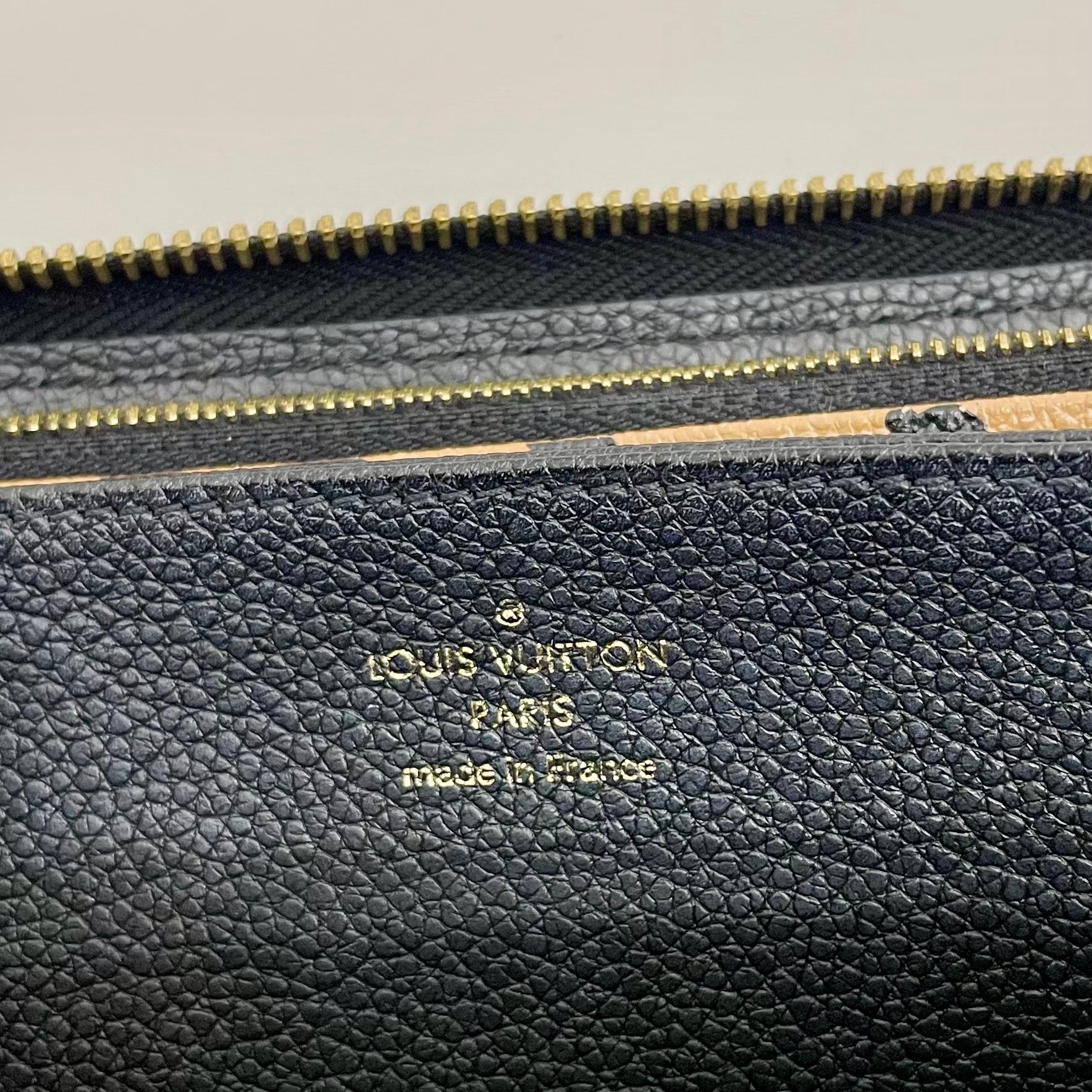 【送料無料】_ LOUIS VUITTON_（ルイヴィトン）_モノグラムアンプラント_ ジッピーウォレット_ ワイルド・アット・ハート _M80680_中古品