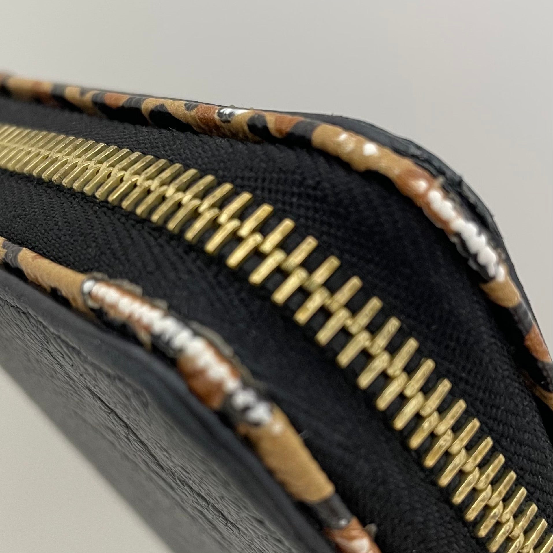 【送料無料】_ LOUIS VUITTON_（ルイヴィトン）_モノグラムアンプラント_ ジッピーウォレット_ ワイルド・アット・ハート _M80680_中古品