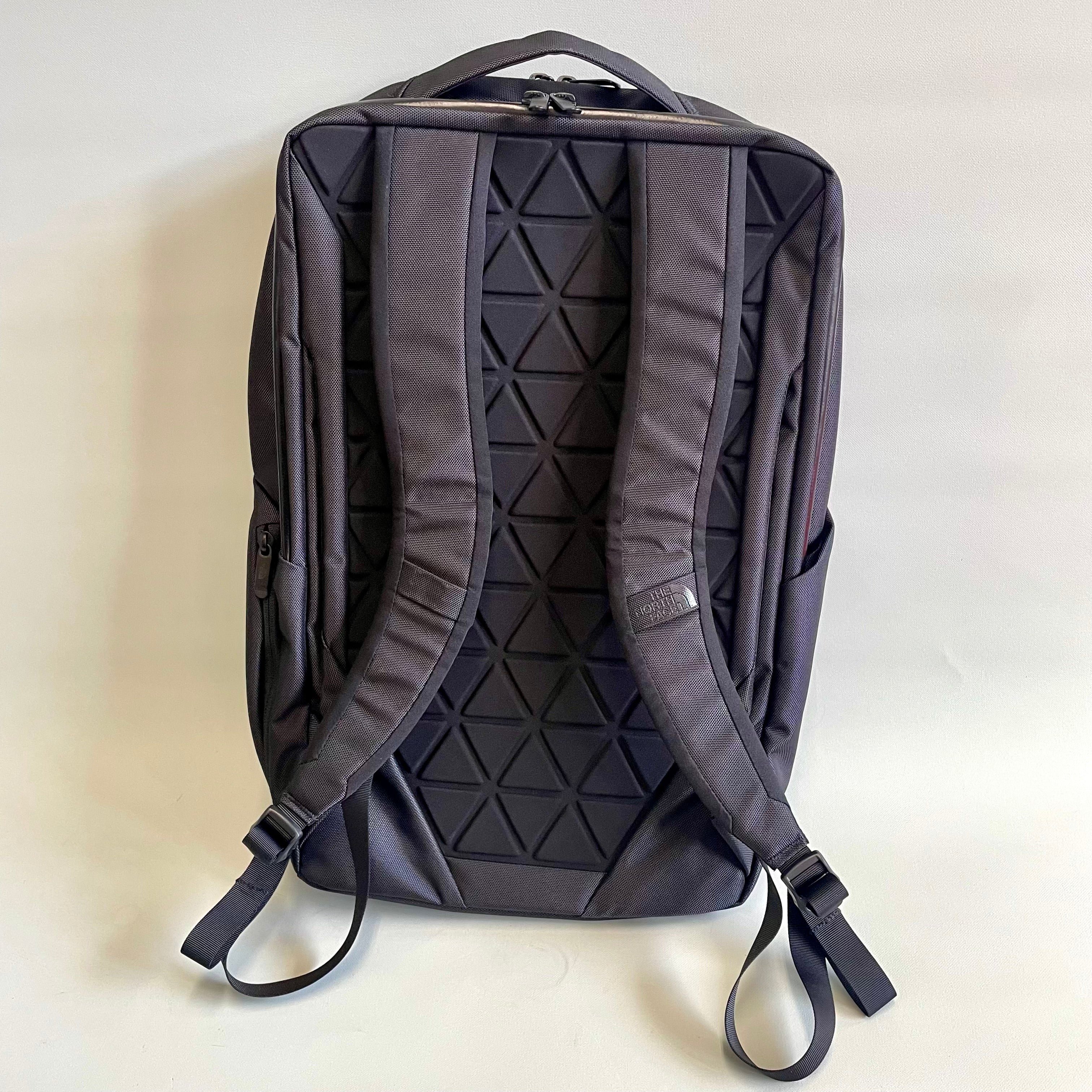 【送料無料】_ THE NORTH FACE _（ザ・ノース・フェイス）_シャトルデイバック_ NM82329_ 中古品
