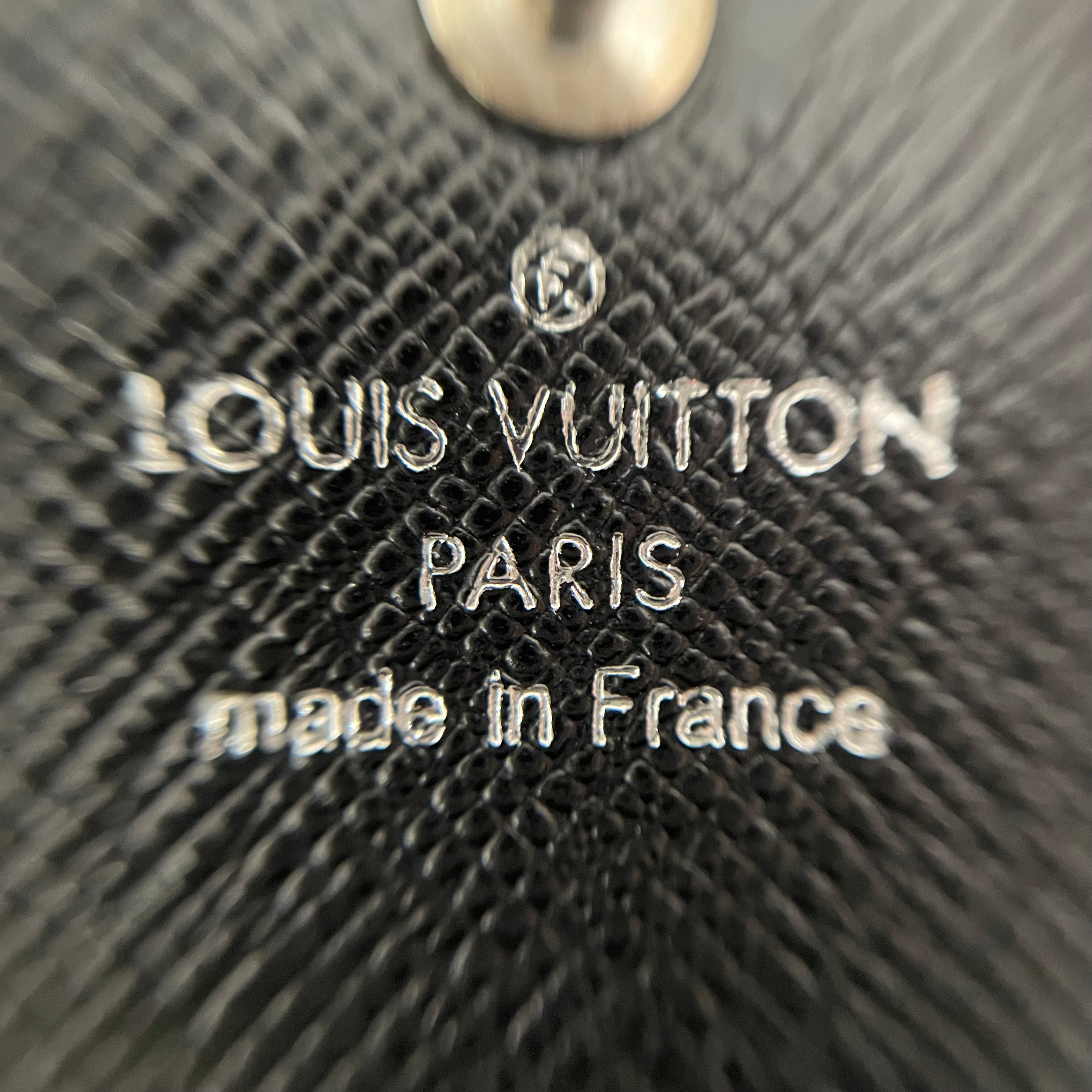 送料無料】 LOUIS VUITTON（ルイヴィトン）カード／コインケースエピ