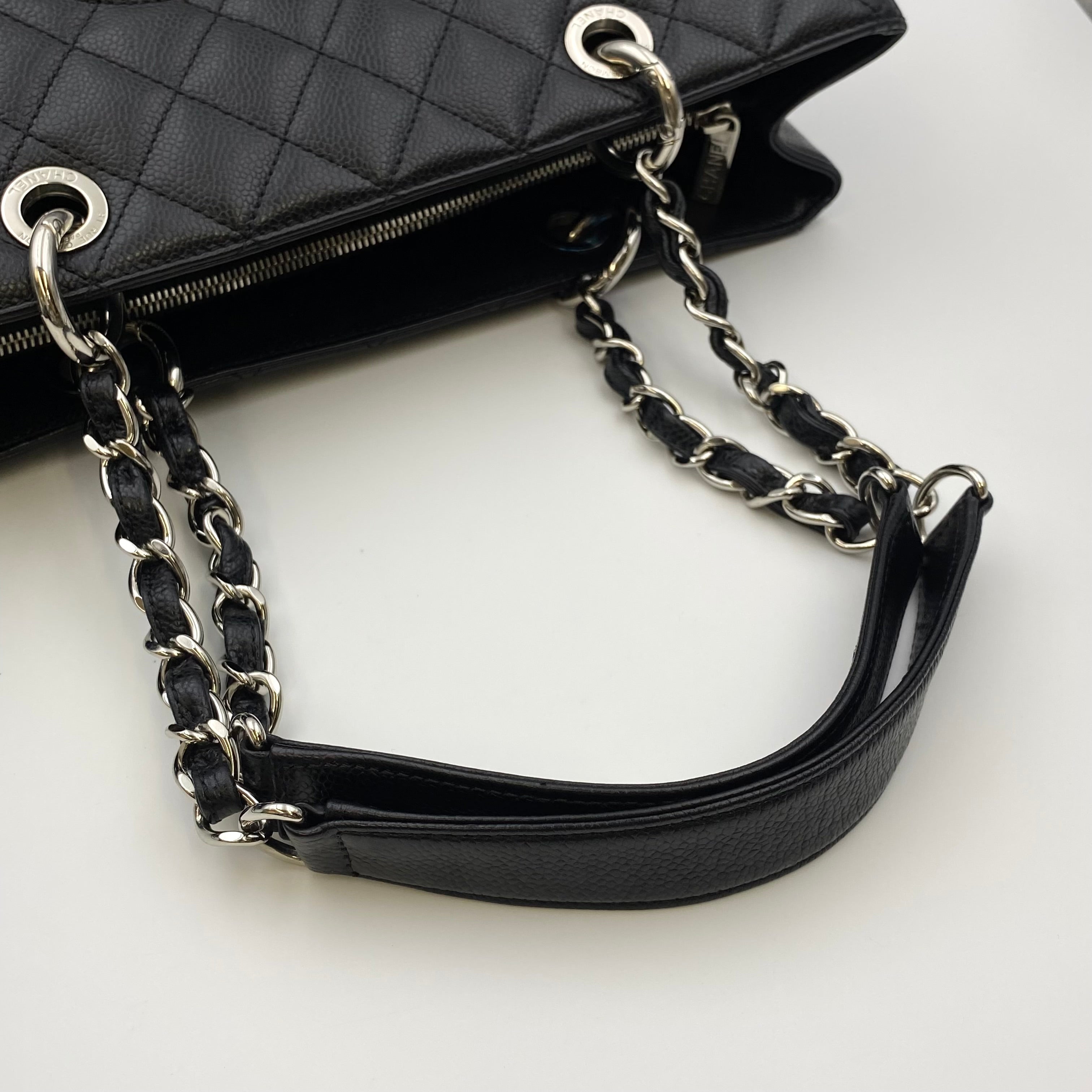 CHANEL_（シャネル）_A50995 キャビアスキン_ブラック/シルバー金具_チェーントート 19番台_中古品