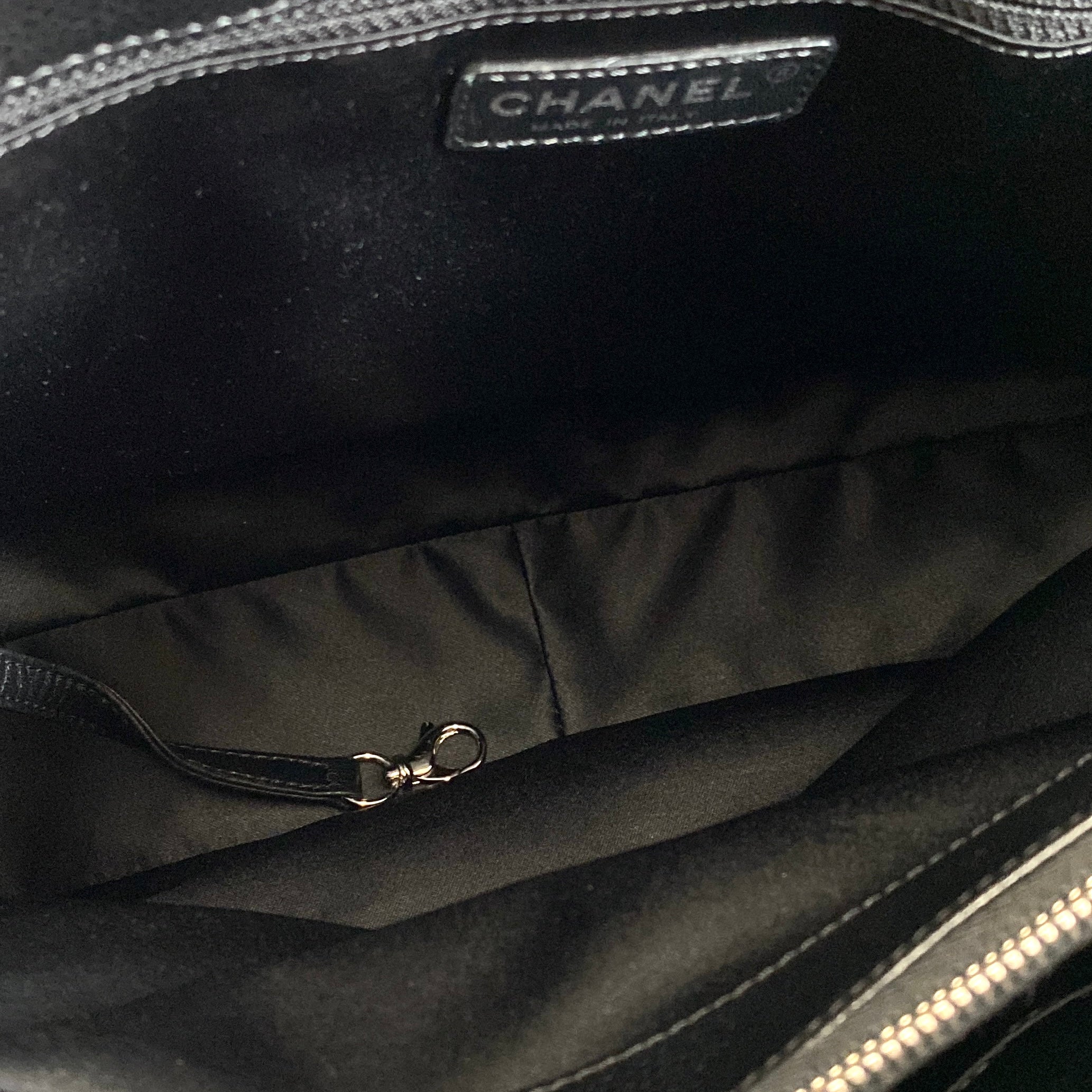 CHANEL_（シャネル）_A50995 キャビアスキン_ブラック/シルバー金具_チェーントート 19番台_中古品