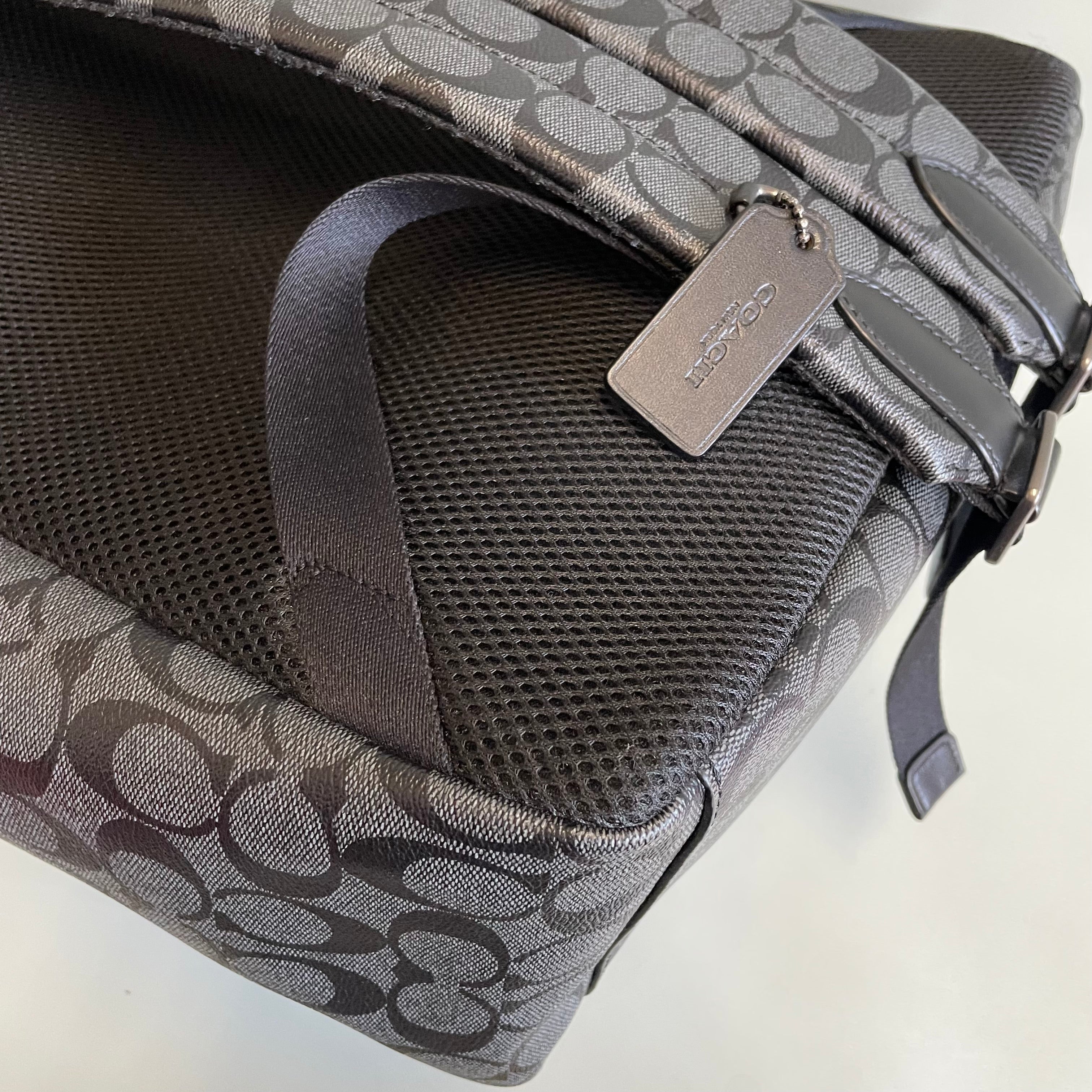 COACH_（コーチ）_シグネチャー リュック_F55398 _チャコールxブラック_中古品