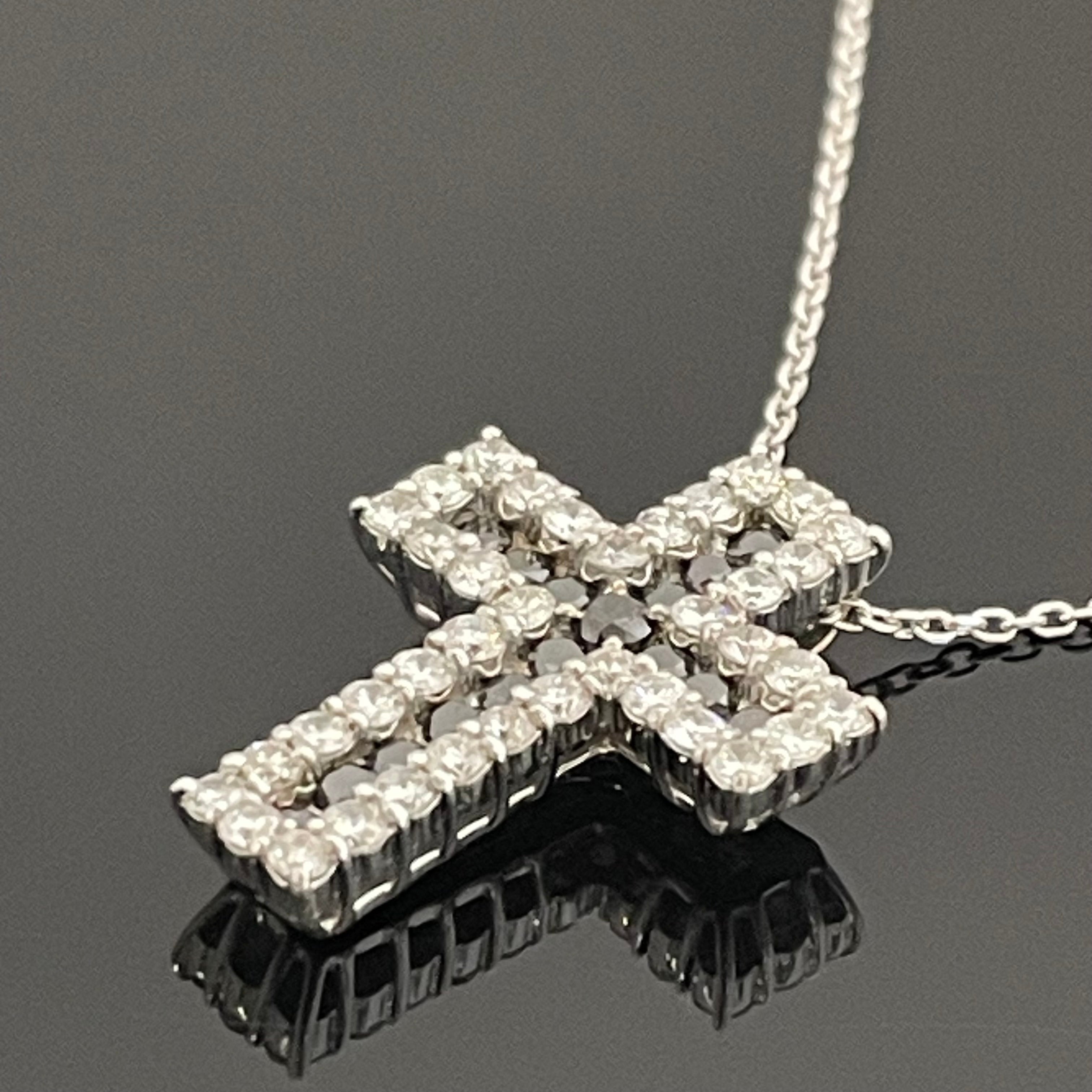 ノンブランド _K18WG _ダイヤモンド _クロスペンダント_ネックレス FD1.0ct／4.4g _中古品