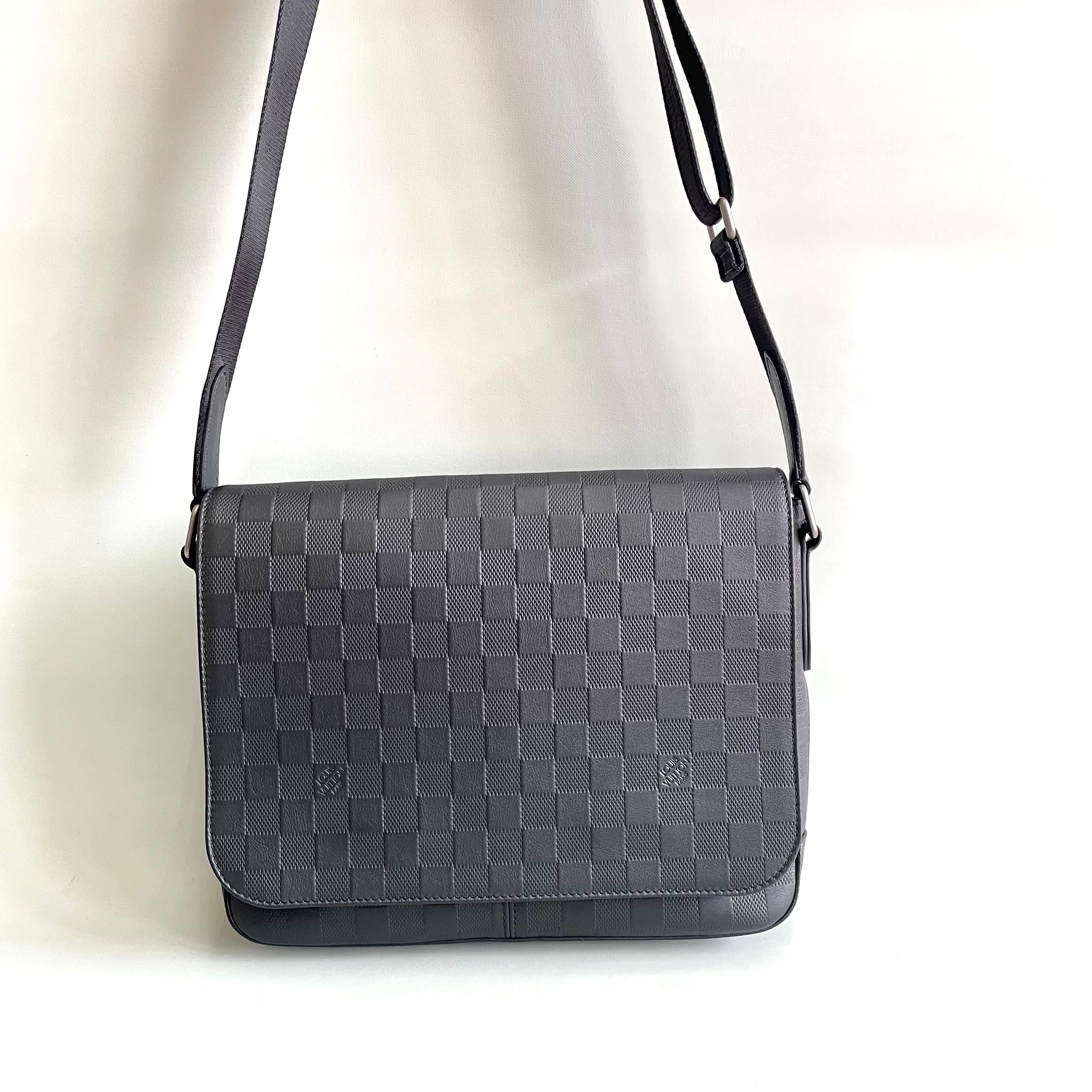 LOUIS  VUITTON_（ルイヴィトン）_ダミエ アンフィニ _ディストリクトPM_メンズショルダーバッグ_N41286_中古品