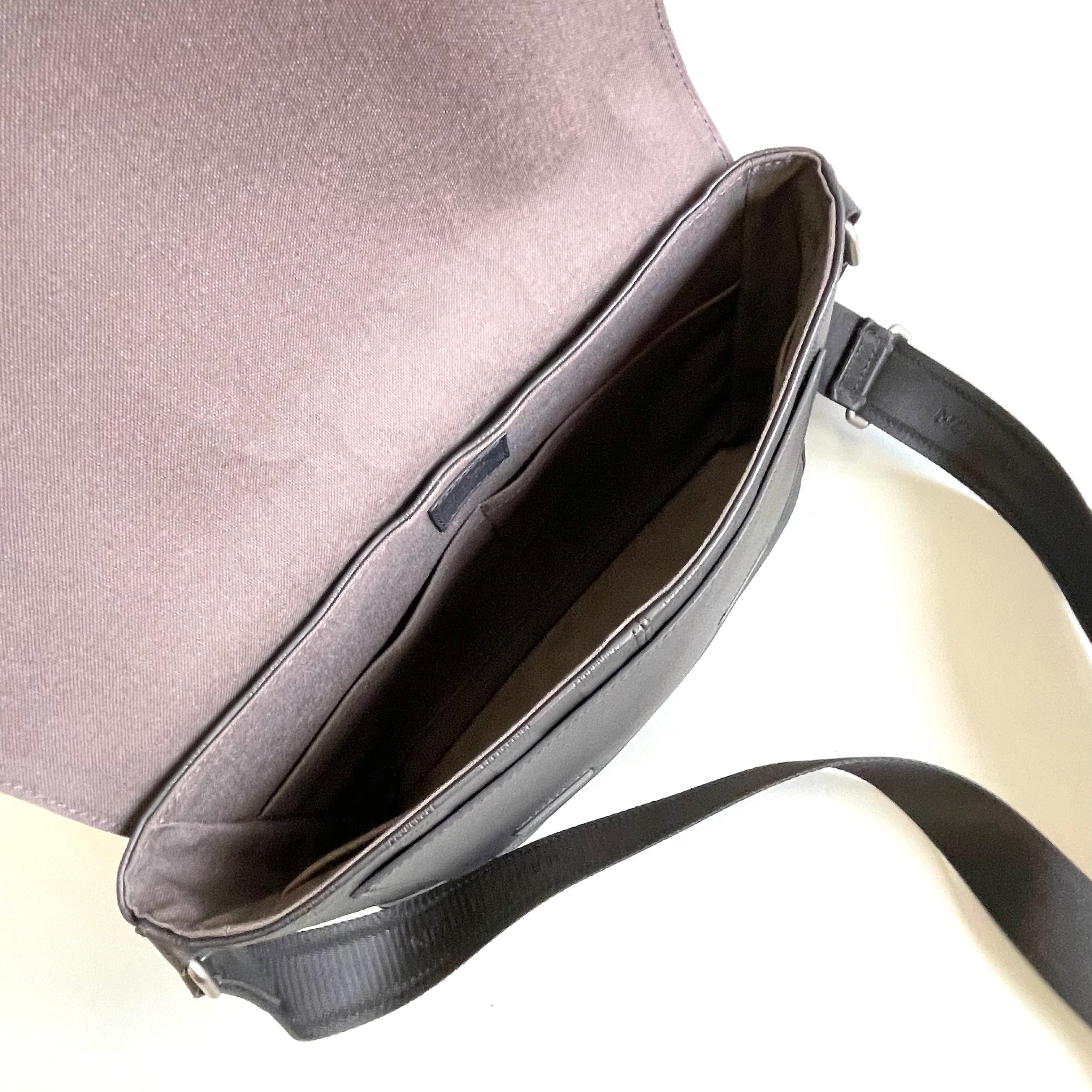 LOUIS  VUITTON_（ルイヴィトン）_ダミエ アンフィニ _ディストリクトPM_メンズショルダーバッグ_N41286_中古品