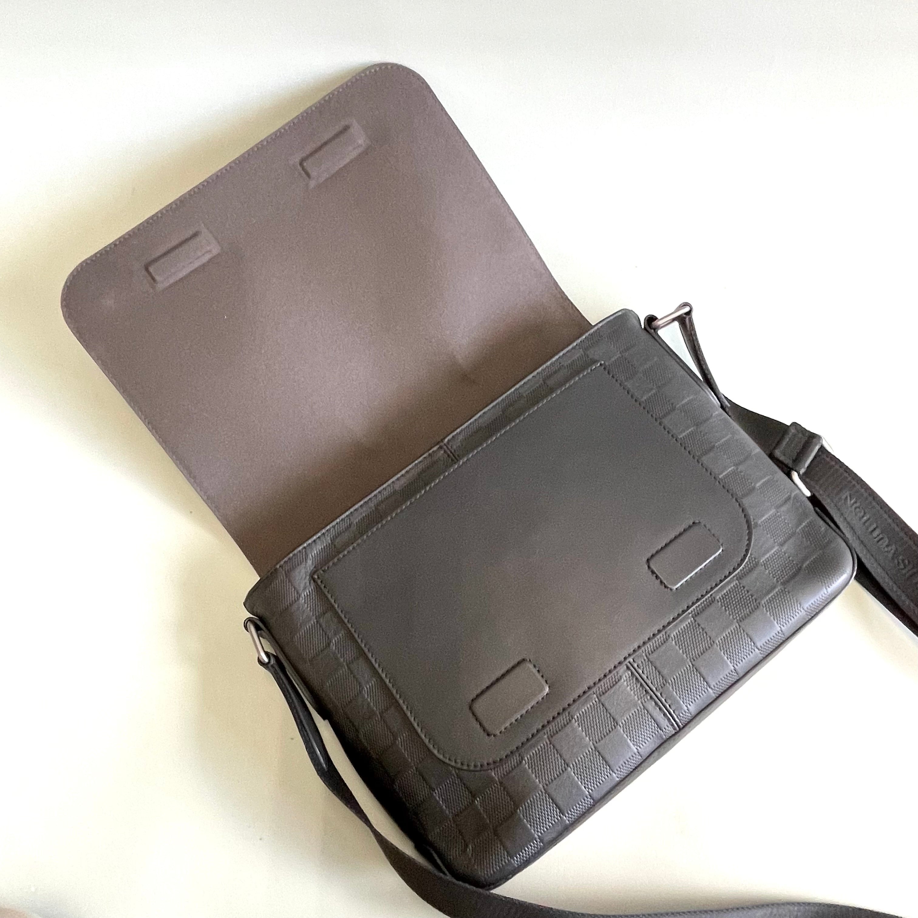 LOUIS  VUITTON_（ルイヴィトン）_ダミエ アンフィニ _ディストリクトPM_メンズショルダーバッグ_N41286_中古品