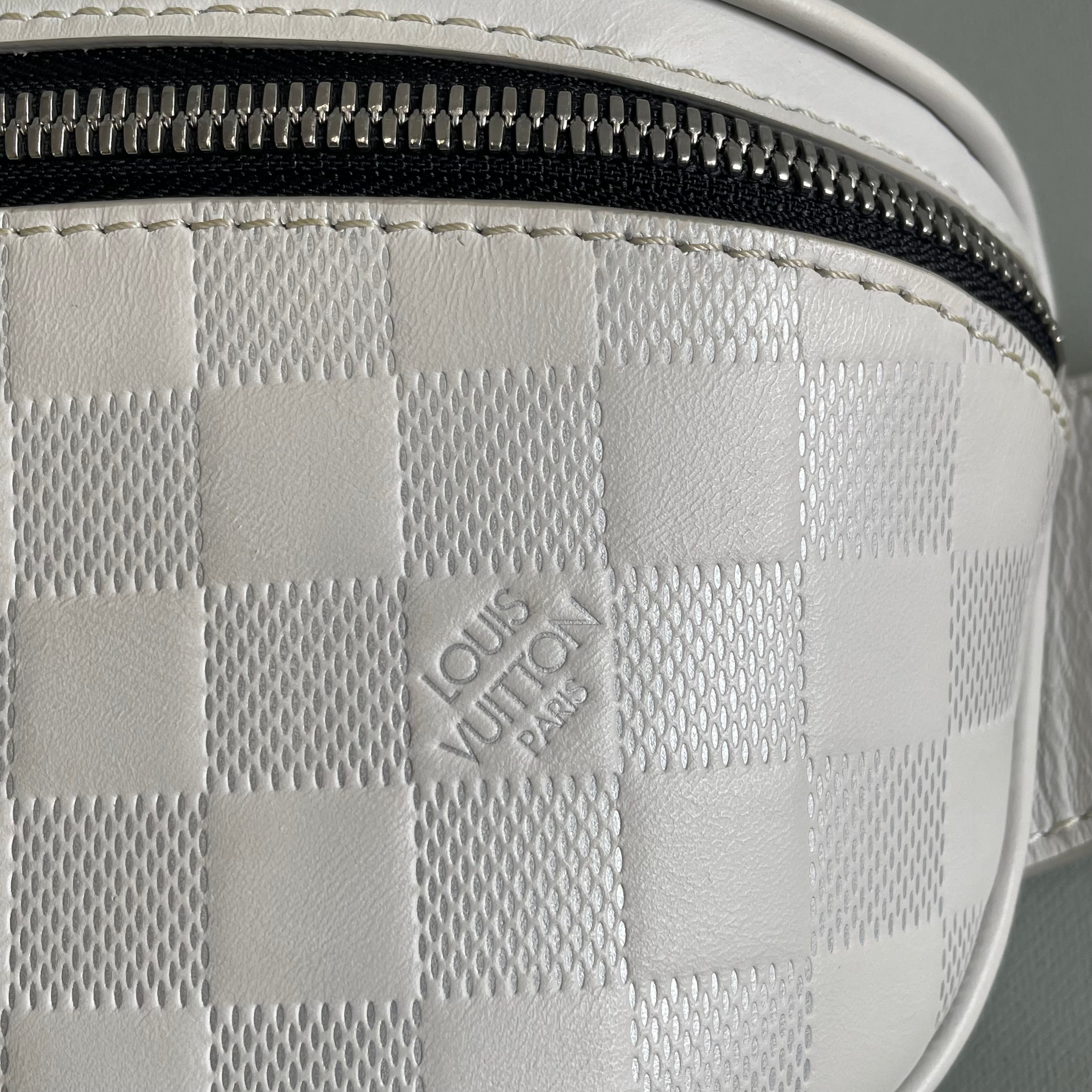 LOUIS  VUITTON_（ルイヴィトン）_ダミエ アンフィニ_キャンバス バムバッグ_N40326 _中古品