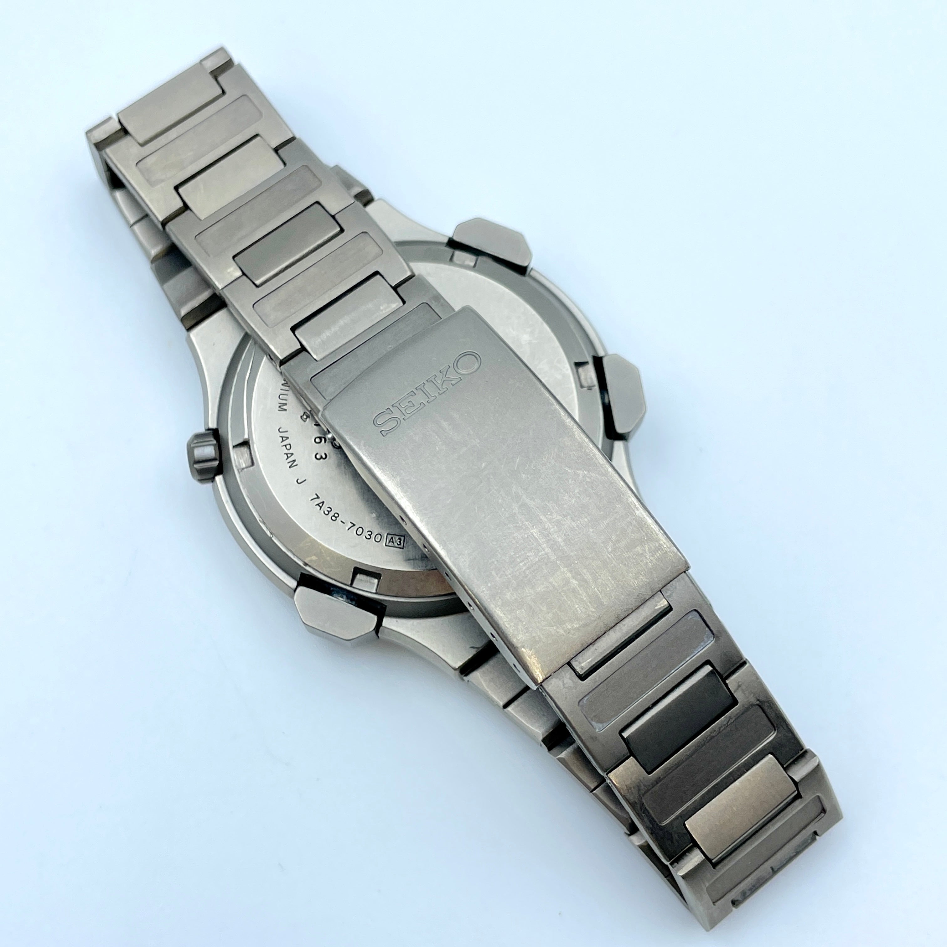 【送料無料】_SEIKO_（セイコー）_スピードマスター クロノグラフ_7A38-7030 チタン_QZ 腕時計_中古品