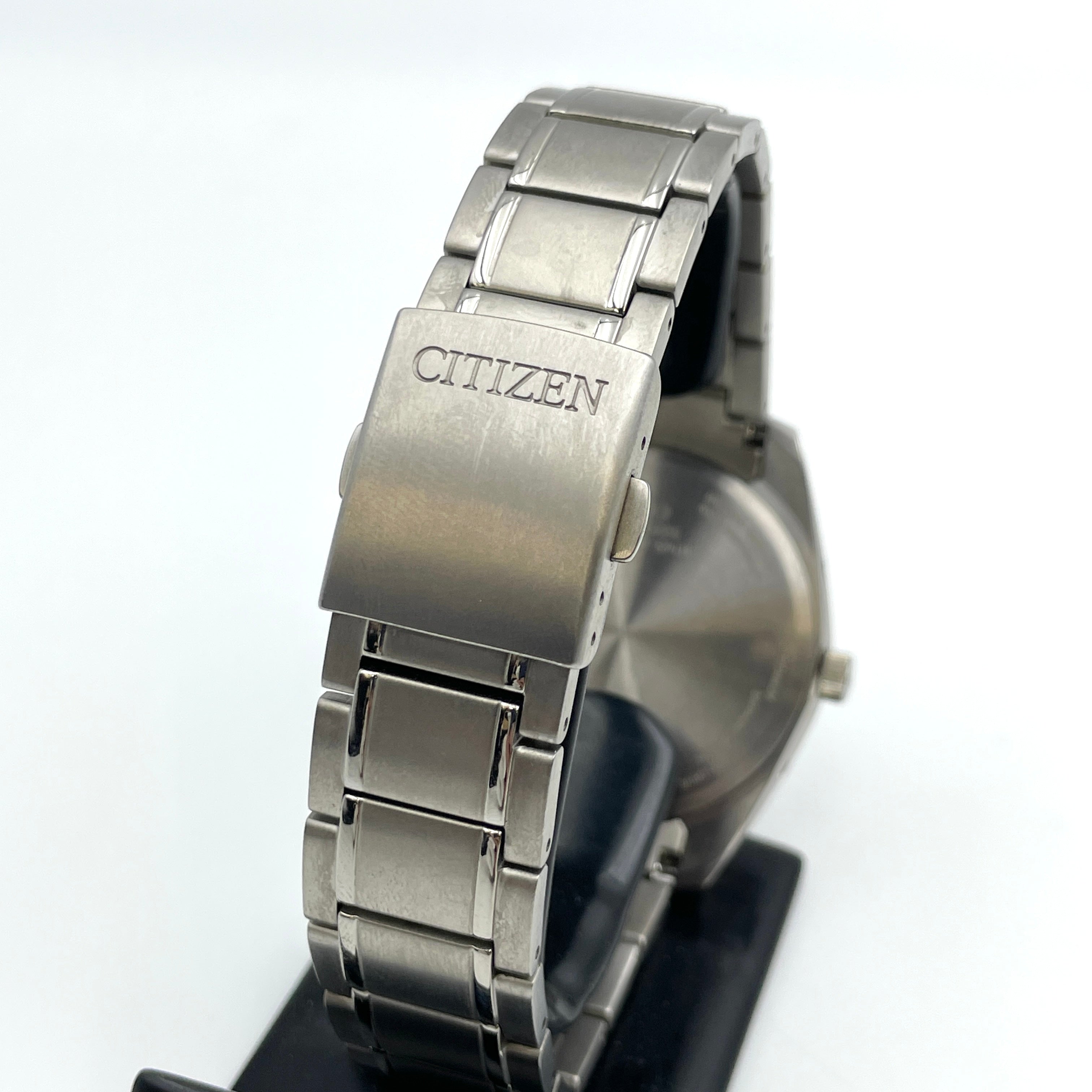 CITIZEN_(シチズン)_Eco-Drive CB0261-53E_電波ソーラー 黒文字盤_中古品