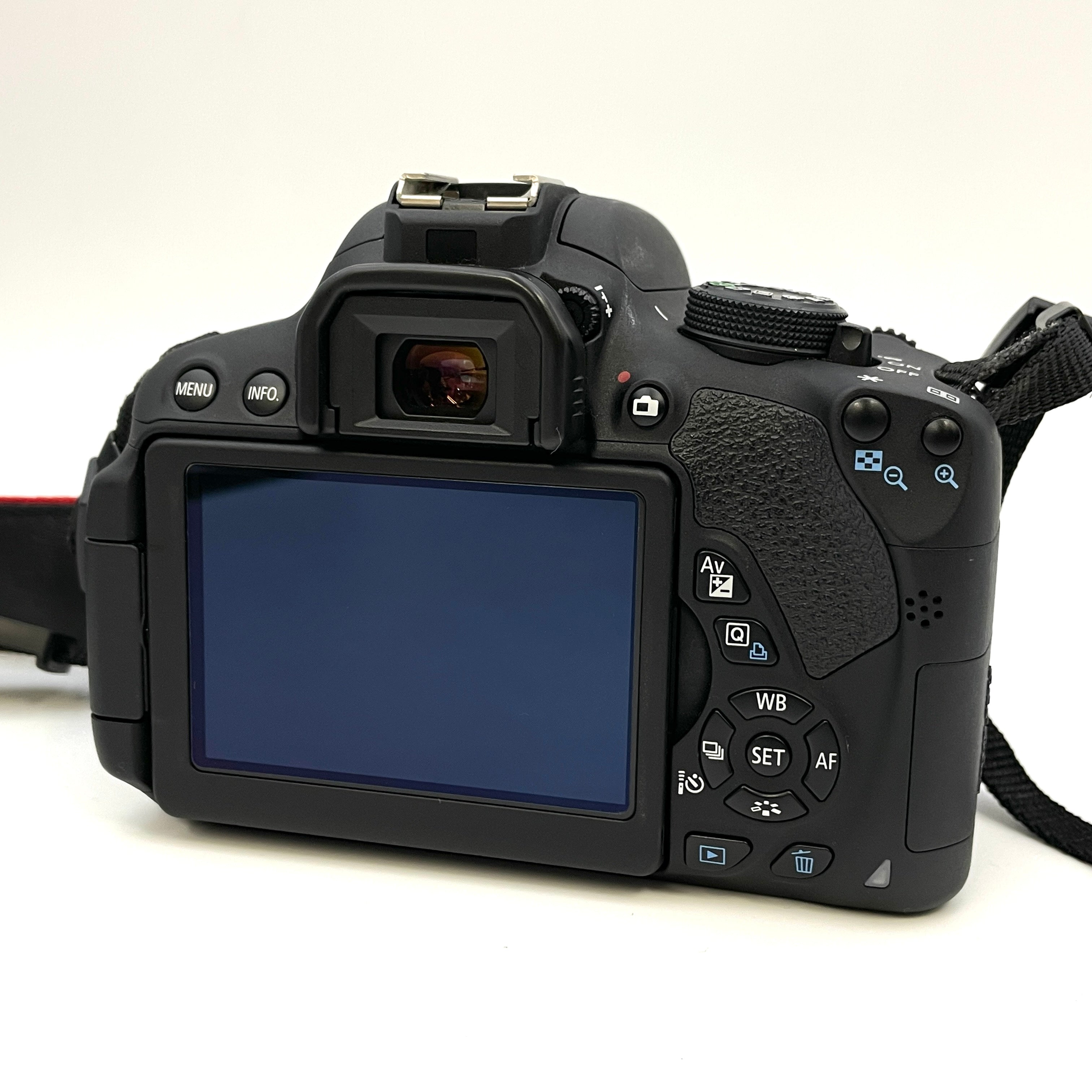 Canon_(キヤノン)_EOS Kiss X7i ダブルズームキット_レンズ交換式デジタルカメラ_中古品