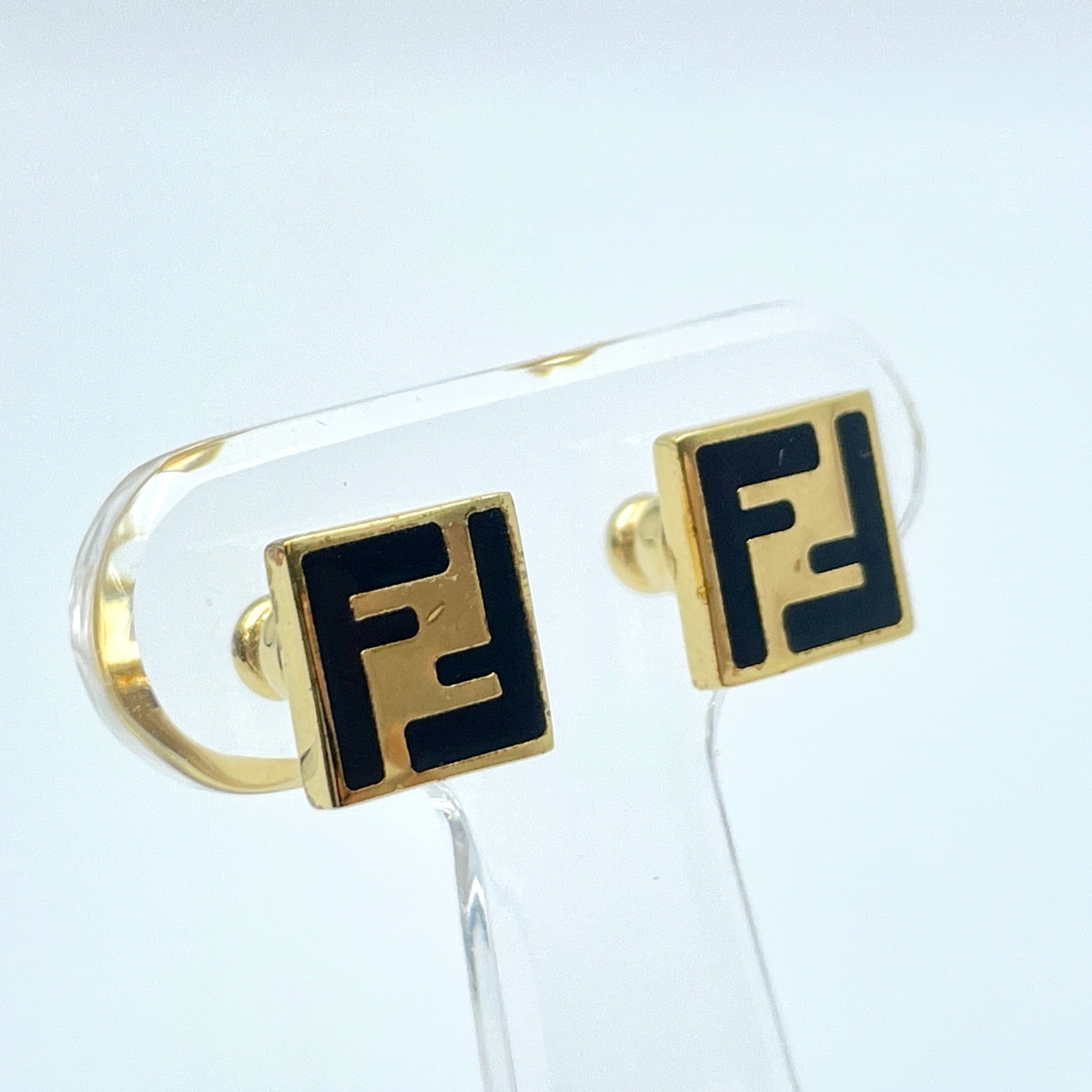 FENDI_（フェンディ）_8AH640 TL9_フォーエバー FFロゴ_中古品