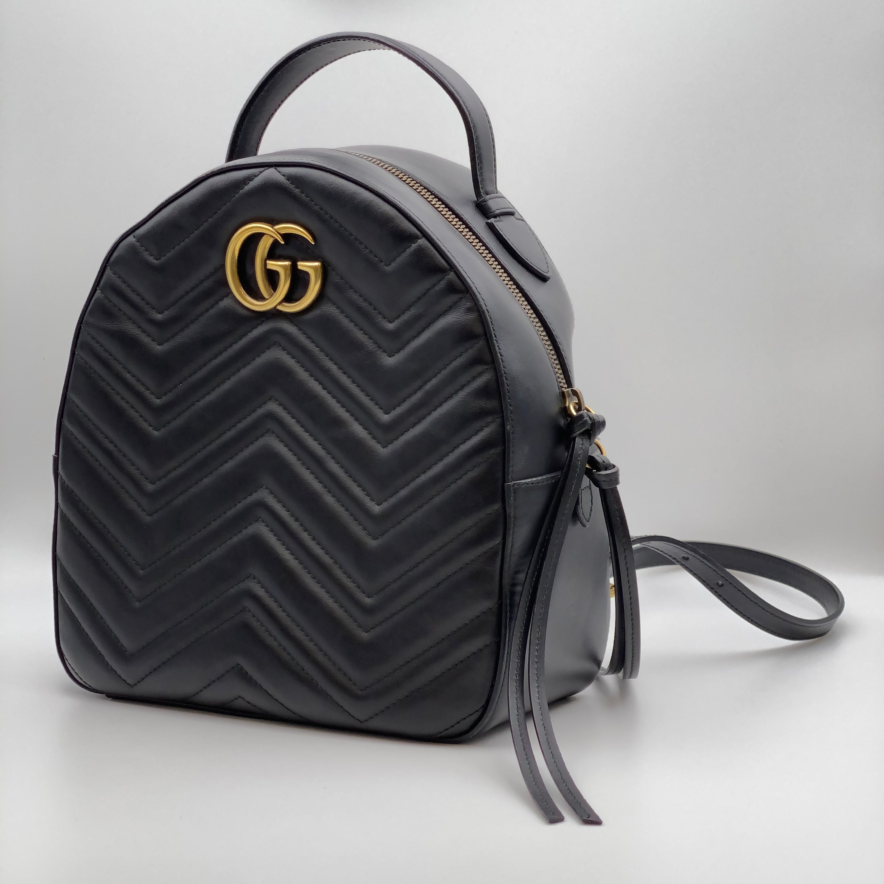 【送料無料】_ GUCCI_（グッチ）_GGマーモント キルティングレザー_ バックパック476671_中古品