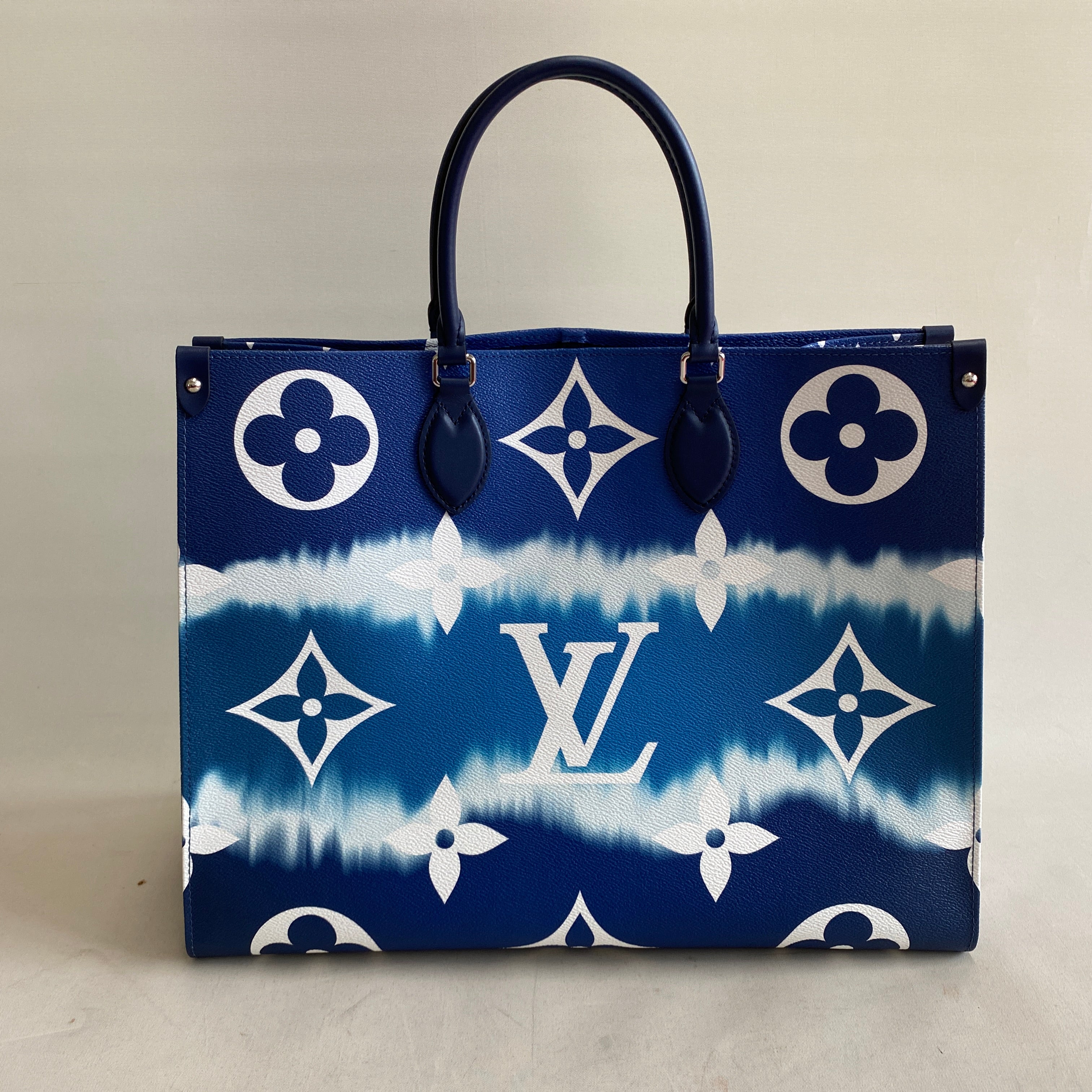 【送料無料】_ LOUIS VUITTON_（ルイヴィトン）_LVエスカル オンザゴー GM _M45120 _中古品