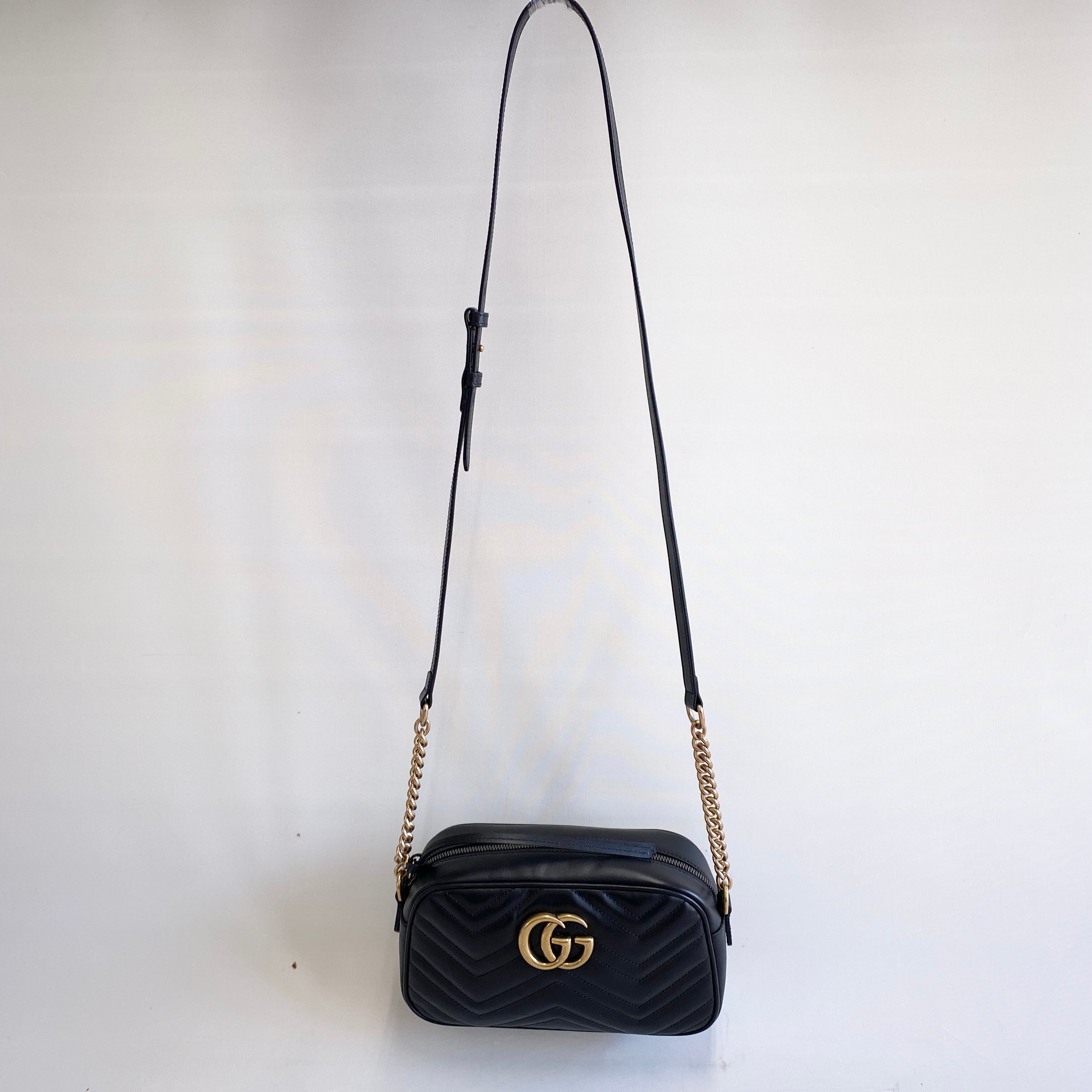 【送料無料】_ GUCCI_（グッチ）_GGマーモント キルティング_ スモール ショルダーバッグ 447632_中古品