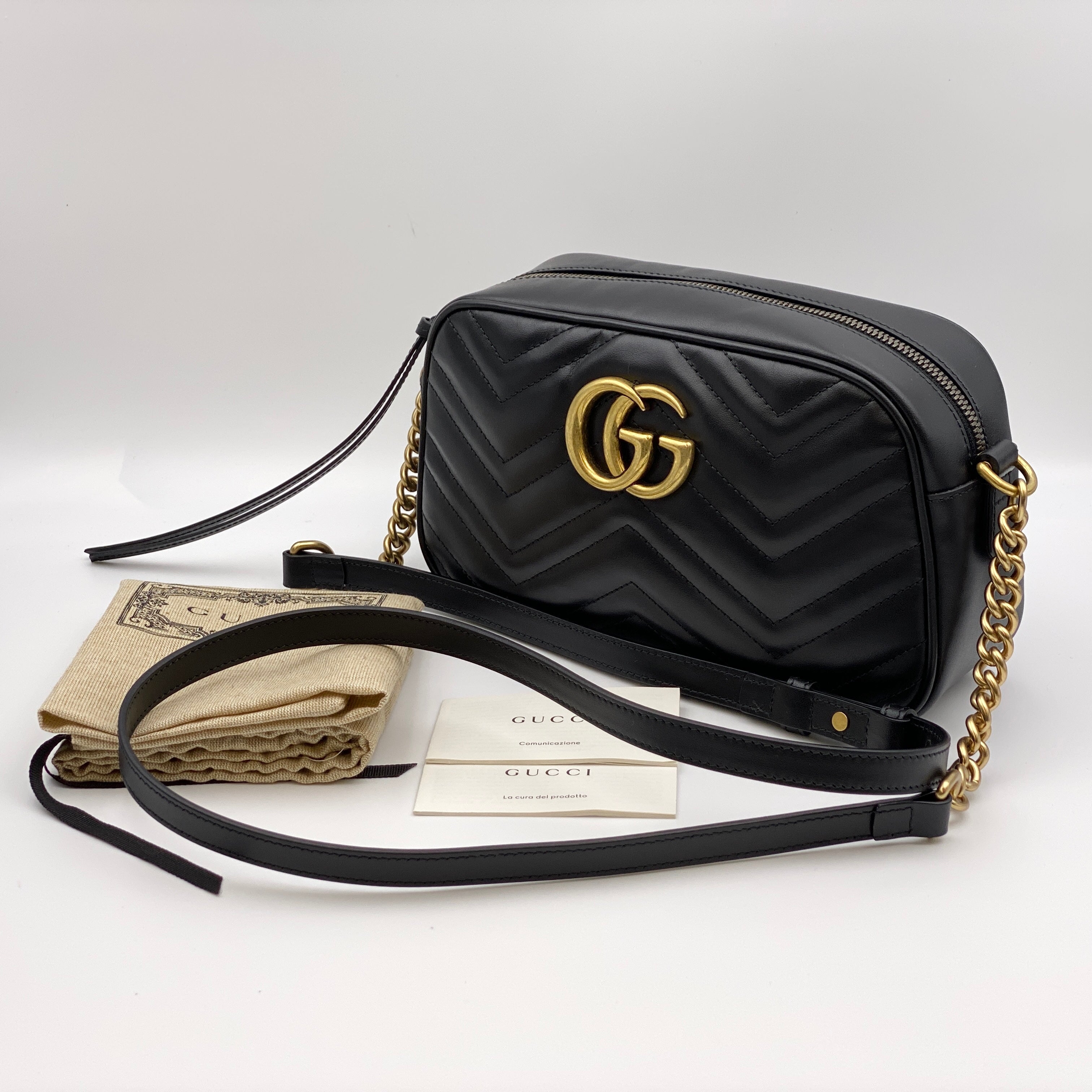 【送料無料】_ GUCCI_（グッチ）_GGマーモント キルティング_ スモール ショルダーバッグ 447632_中古品