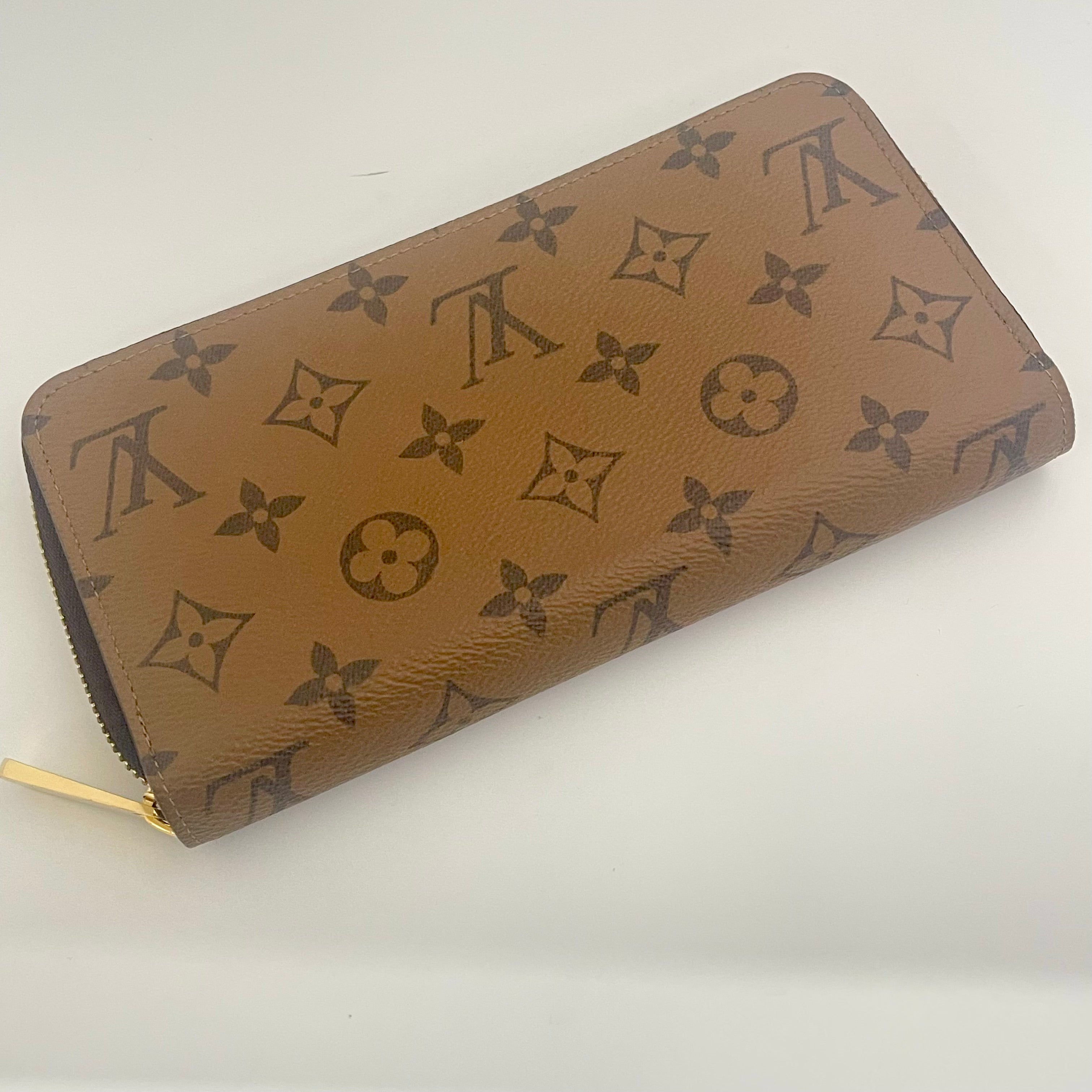 【送料無料】_ LOUIS  VUITTON_（ルイヴィトン）_ジッピー･ウォレット_モノグラム・リバース_M82444 _中古品