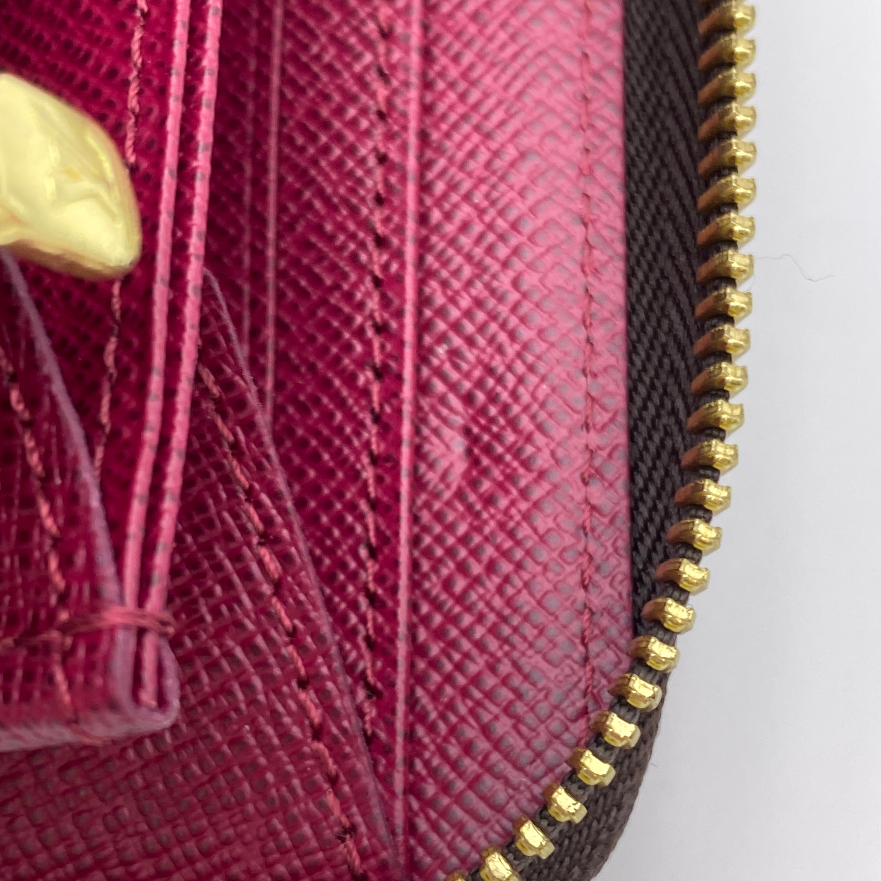 【送料無料】_ LOUIS  VUITTON_（ルイヴィトン）_ジッピー･ウォレット_ フューシャM41895_ 未使用品
