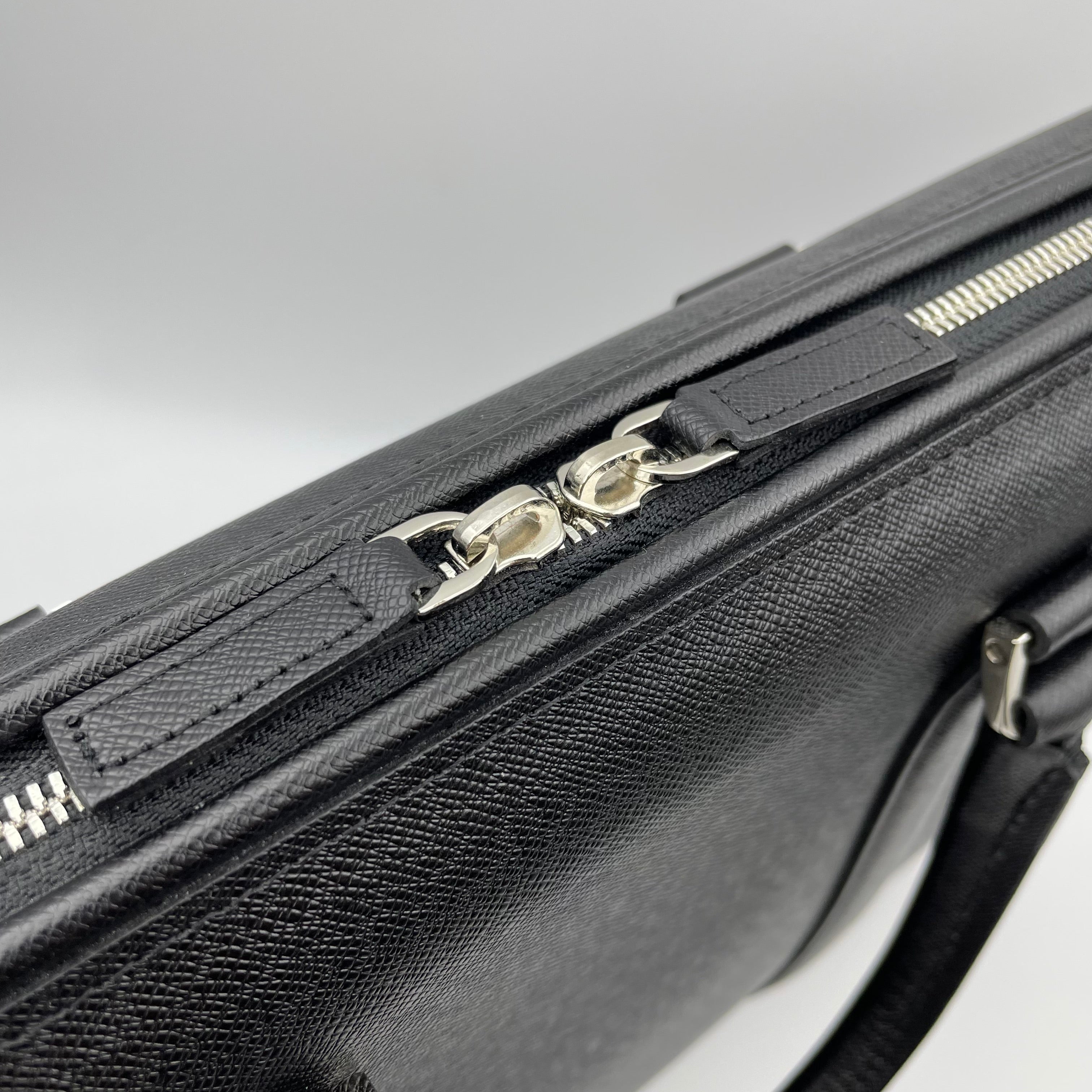 【送料無料】_ PORTER _（ポーター）_ AVENUE BRIEFCASE(L)_中古品