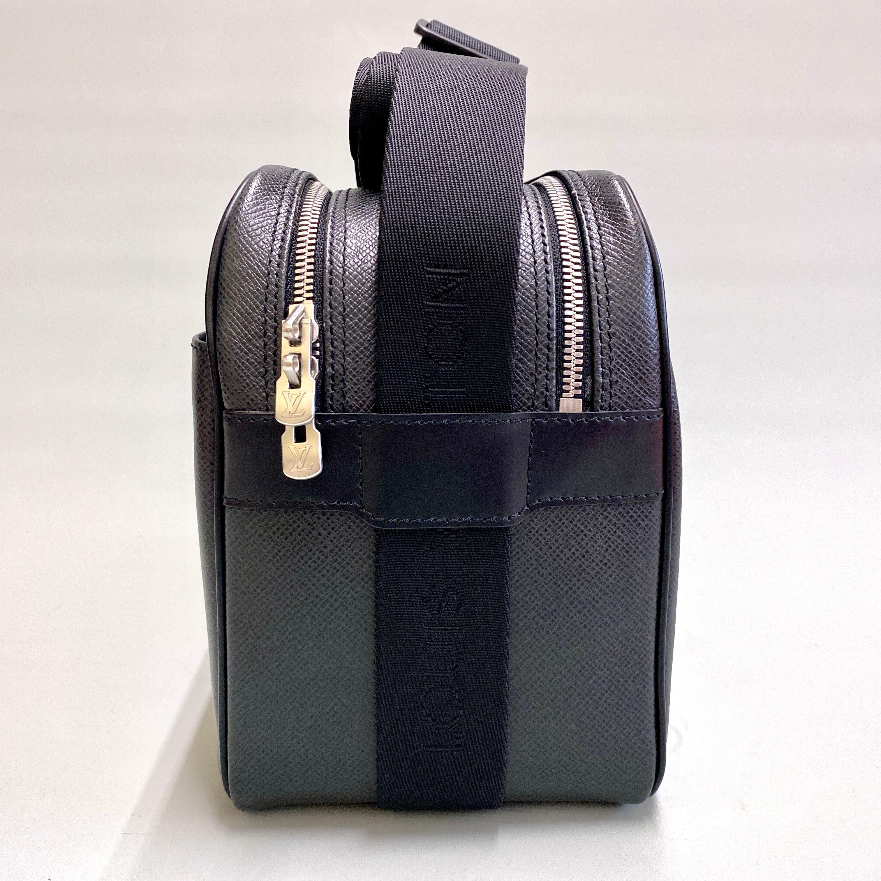 【送料無料】_ LOUIS VUITTON_（ルイヴィトン)_タイガ _リポーター アルドワーズ_ M30152_ 中古品