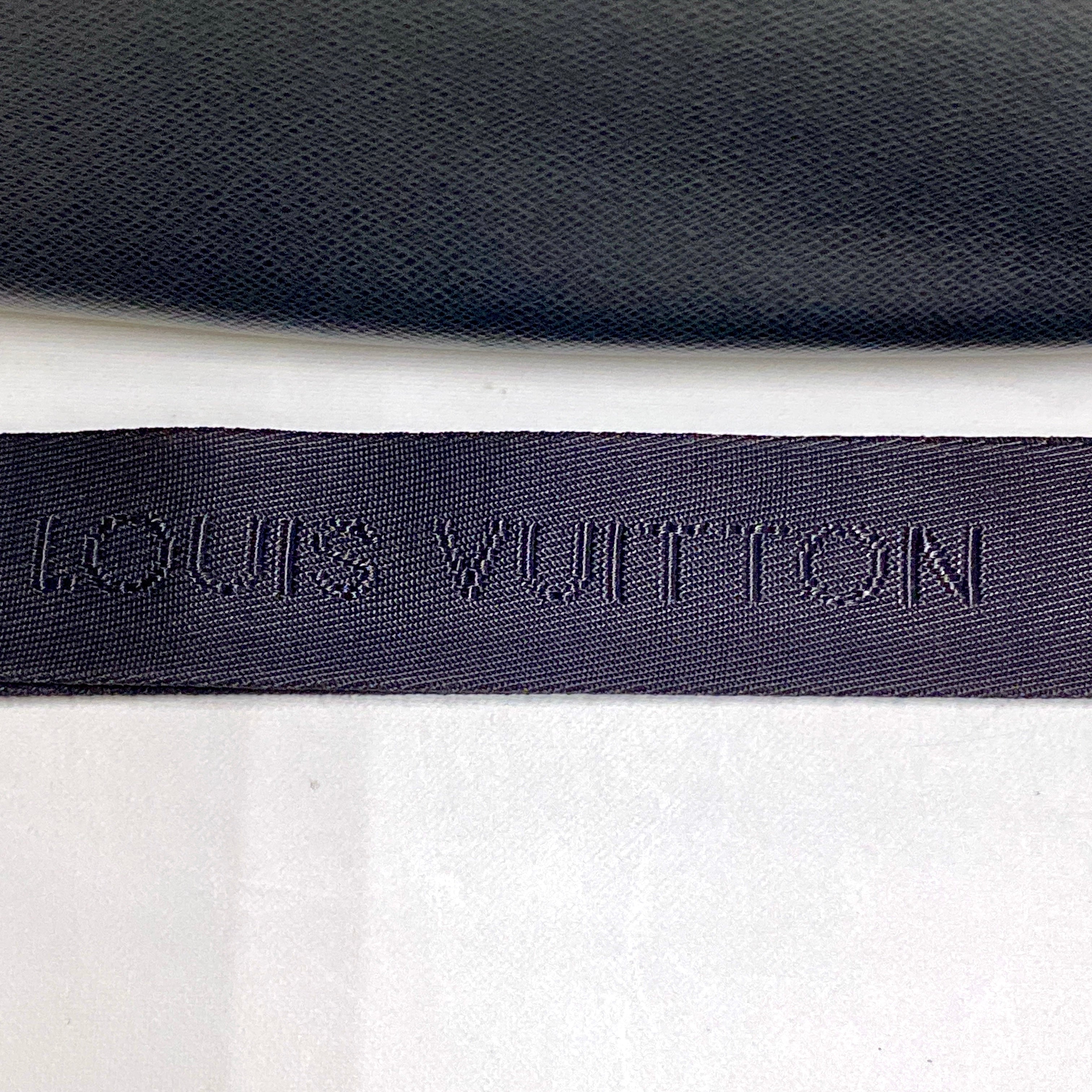 【送料無料】_ LOUIS VUITTON_（ルイヴィトン)_タイガ _リポーター アルドワーズ_ M30152_ 中古品