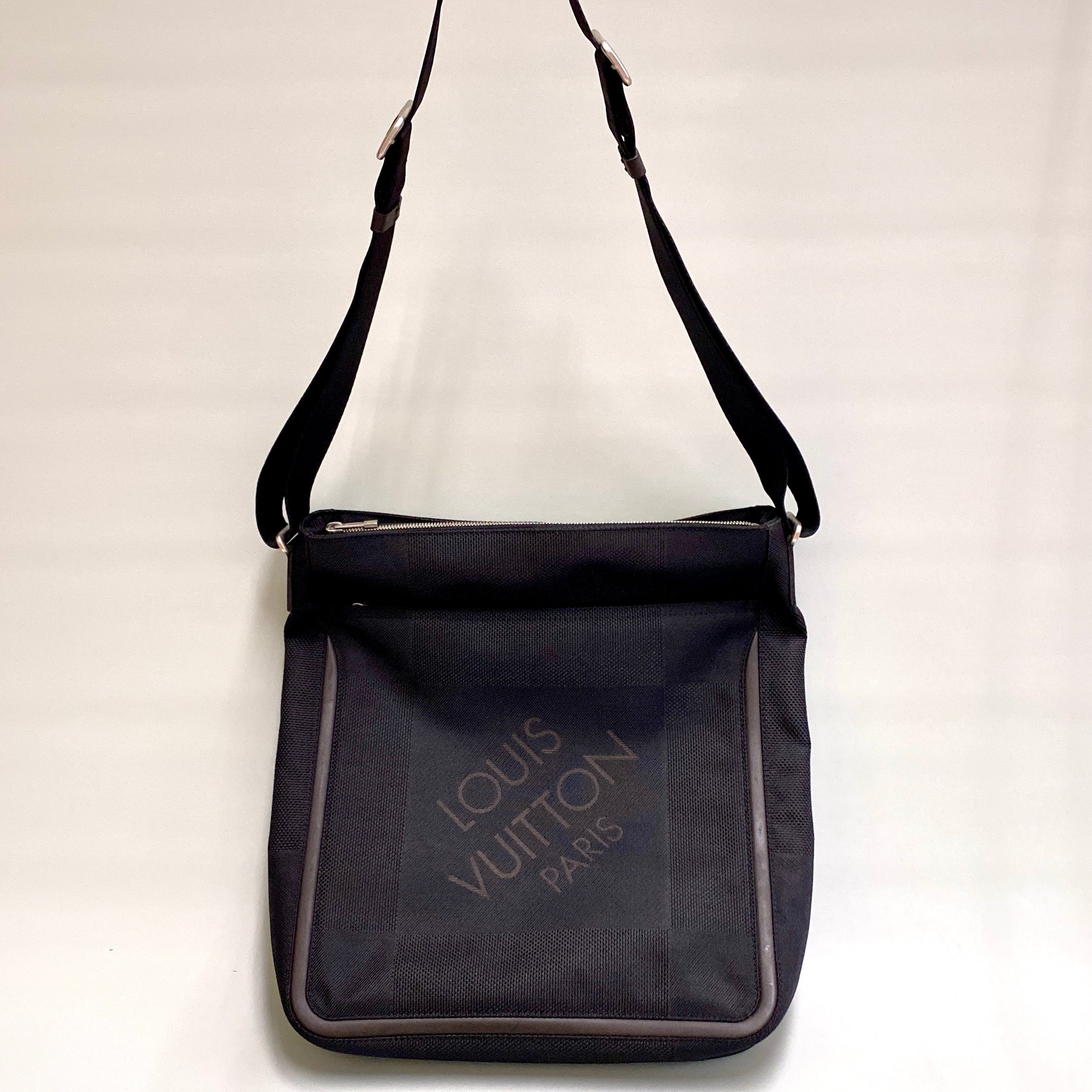 【送料無料】_ LOUIS VUITTON_（ルイヴィトン）_ダミエジュアン_ コンパニヨン_ メンズショルダーバッグ_ M93047_ 中古品