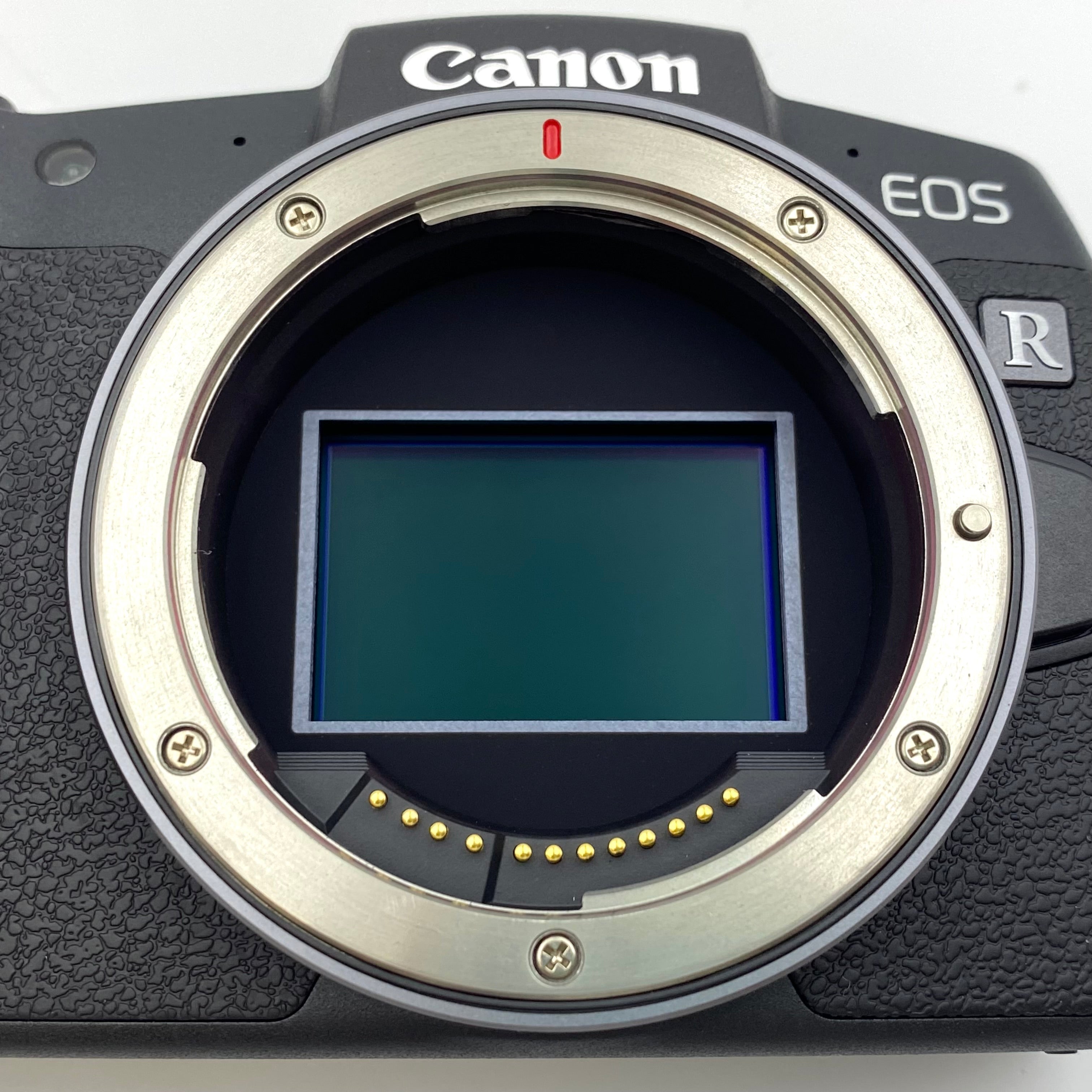 【送料無料】_Canon_（キヤノン）_EOS RP ミラーレスカメラ_RF24-105mm F4-7.1 IS STM KIT _レンズキット_中古品